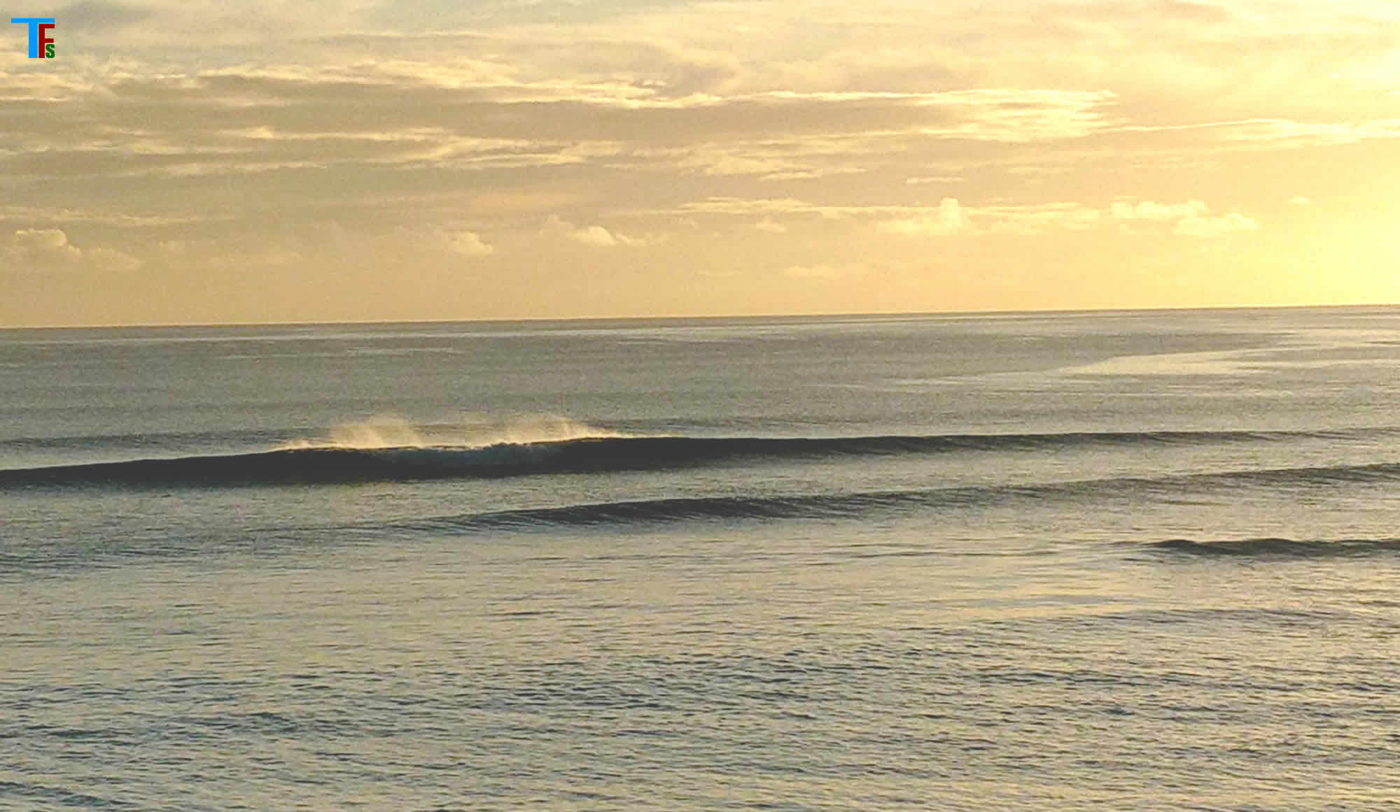 Photo of surf at Pataua Beach, Northland, New Zealand